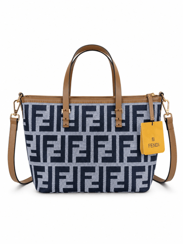 شنطة FENDI