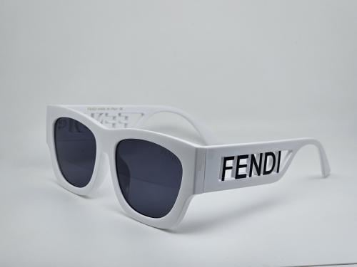 نظارة فندي نسائي