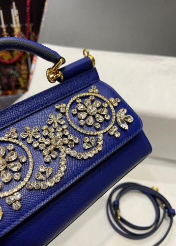 شنطة دولتشي غابانا