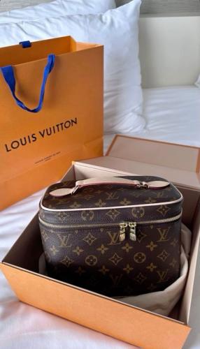 شنطة لويس فيتون