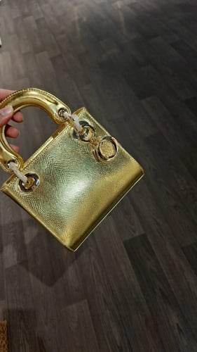 شنطة ديور جلد تمساح