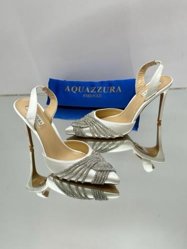 هيلز اكوازورا