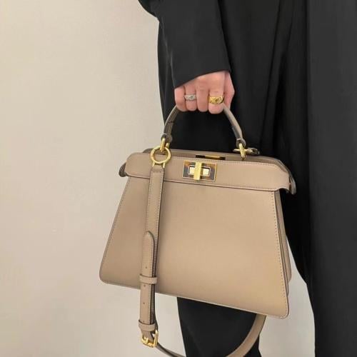 شنطة فندي