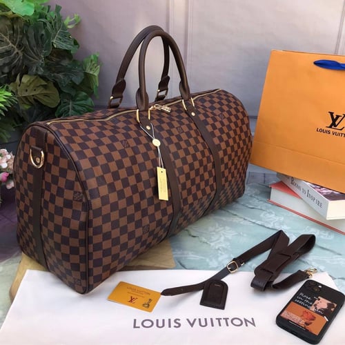 شنطة سفر لويس فيتون