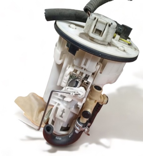 طرمبة طرمبه مع صفائه بنزين لكزسLS430 2001-6