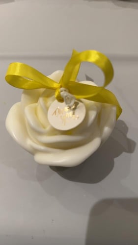 توزيعات ورد بالشمع