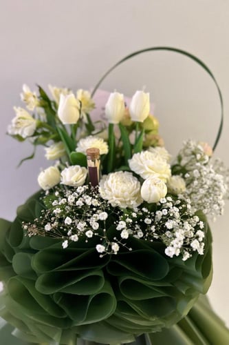 باقه ورد بالشمع المعطر وورد طبيعي