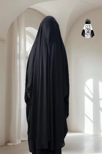 خمار الغريب على الرأس قماش طرحه