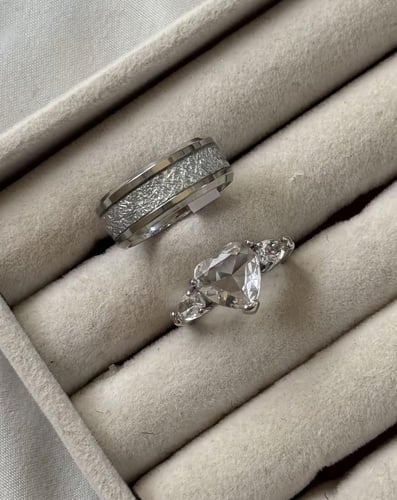 خاتم لك و له / خواتم محفورة من الداخل .