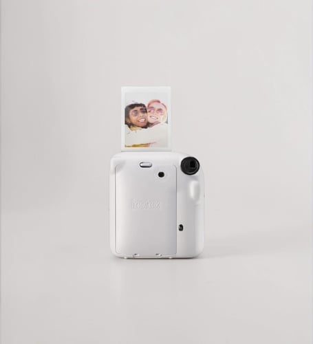 كاميرا Fujifilm Instax Mini 12 باللون الابيض