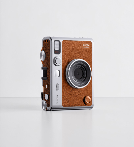 فوجي فيلم إنستاكس كاميرا ميني إيفو - بني