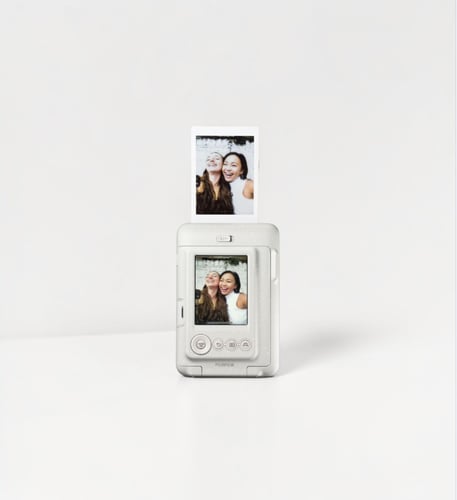 كاميرا Fujifilm Instax Mini LiPlay (Misty White)