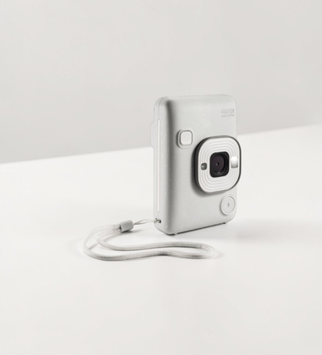 كاميرا Fujifilm Instax Mini LiPlay (Misty White)