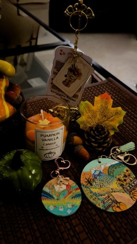 ميدالية أكليرك برسم يدوي حقول الخريف بالذهب