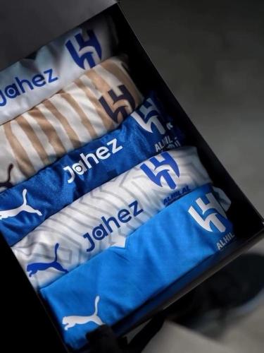 بكج الملوك الحصري – طقم الهلال الكامل (5 تيشيرتات...