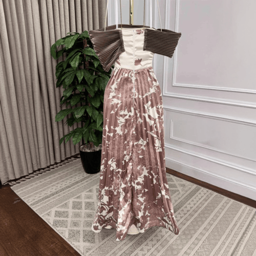 فستان سهره معدني مائل للذهبي