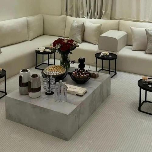 طاولة ارضي وسط 4 خدمة