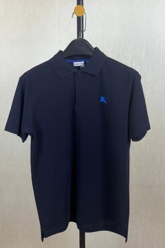 Burberry T-shirt - M