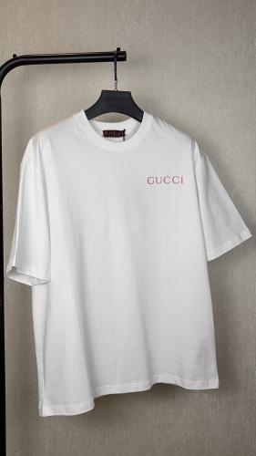 Gucci T-shirt - L