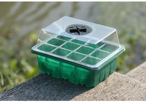 صينية تشتيل 12 فتحة مع غطاء للرطوبة