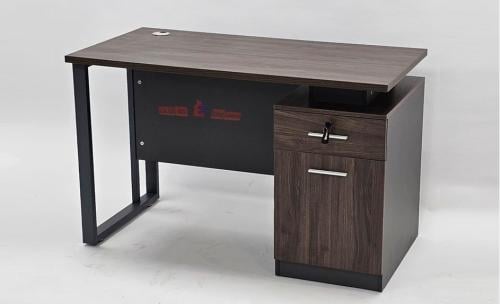 طاولة مكتب مقاس 120, موديل 118