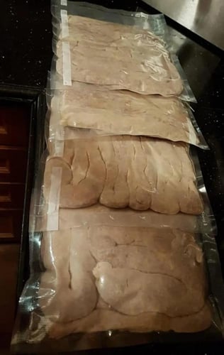 سندونات نظيفة و محشية وجاهزة للطبخ أو التفريز