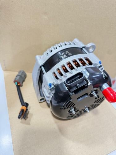 دينمو رياضي 220 امبير محرك 1Fz شركة Z POWER