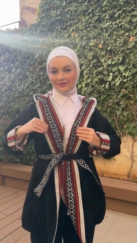 جاكت نسائي ب اطراف سدو فاخر- متجر تفاصيل