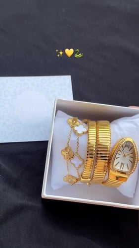 تصميم راقي أساور وساعة لمسة من الأناقة