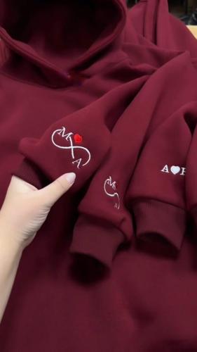 هود شتوي مع حرف من تحب لا ينتهي -متجر تفاصيل