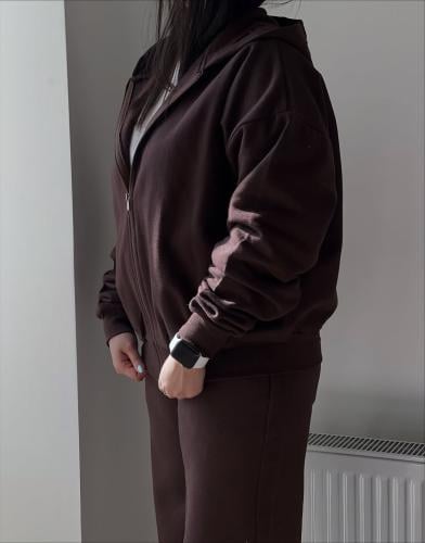 طقم نسائي شتوي انيق وفاخر - متجر تفاصيل هذا تعبر ع...