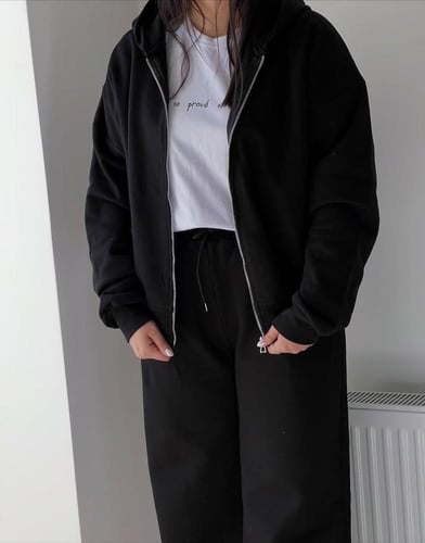 طقم نسائي شتوي انيق وفاخر - متجر تفاصيل هذا تعبر ع...