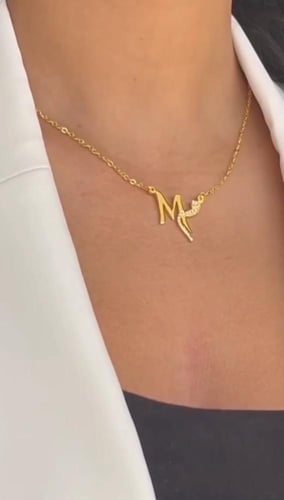 عقد حرفك وحرف من تحب مرصع بفصوص - متجر تفاصيل