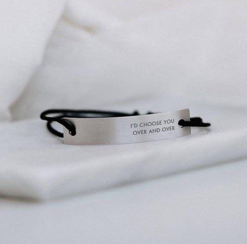 اساور صديقات تصميم حسب اختيارك