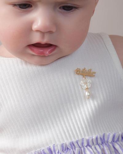 Children's brooch soft and flower and a pearl bead