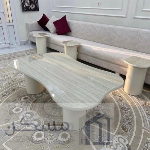 طقم طاولات طاوله كونسول بسطح بديل الرخام يتكون من...