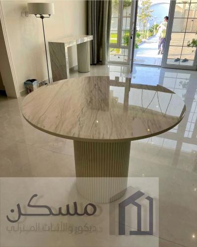 طاولة بسطح بديل الرخام الترفنتينو