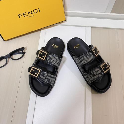 سليبر رجالي من ماركة فندي(Fendi)