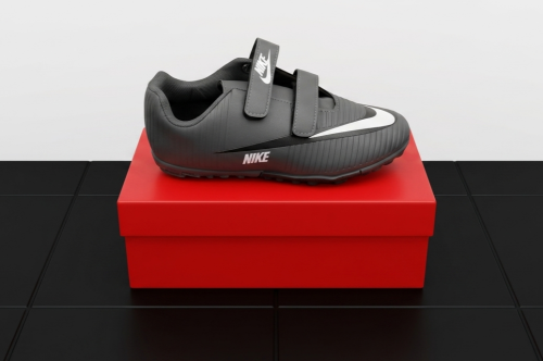 حذاء ولادي كرة قدم من ماركة نايك Nike