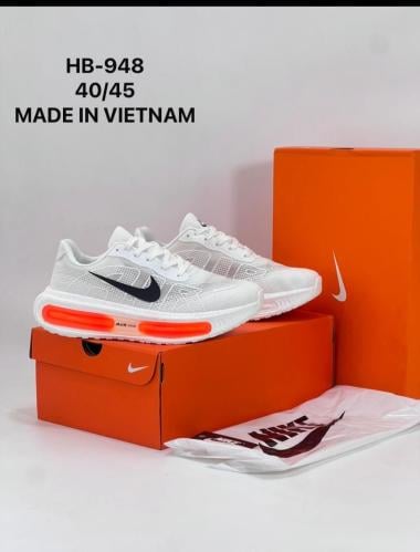 حذاء رجالي رياضي من ماركة نايك(Nike)موديل "Nike Ai...