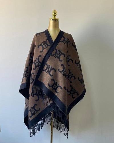 شيلان نسائية شتوية من ماركة سيلين (Celine)