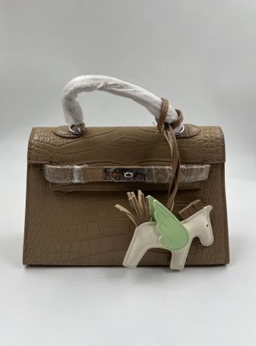شنطه هرمز مقاس ٢٠