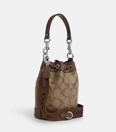 تشكيلة متنوعة من حقائب اليد النسائية ماركة كوتش(Co...