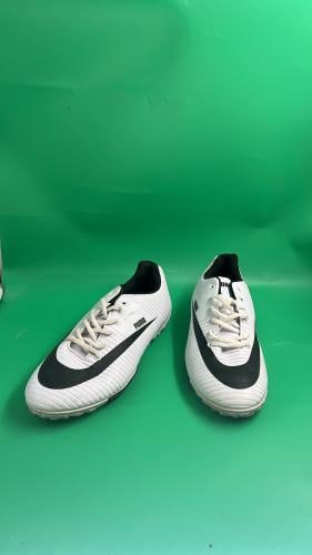 حذاء كرة قدم من ماركة نايك Nike