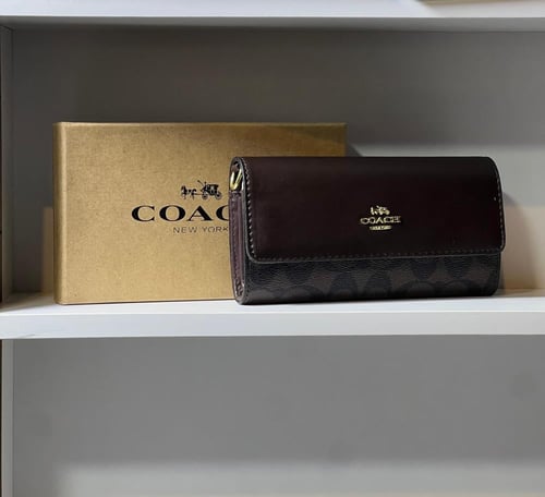 تشكيلة مختارة من المحافظ النسائية- ماركة كوتش(Coac...