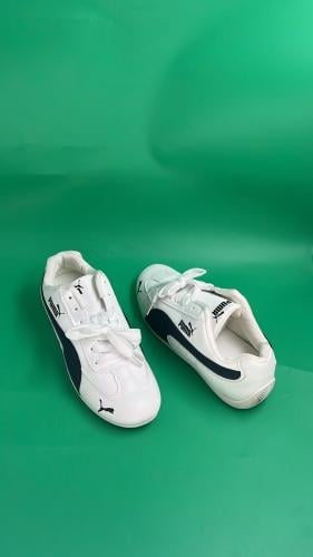 حذاء نسائي من ماركة بوما (Puma)