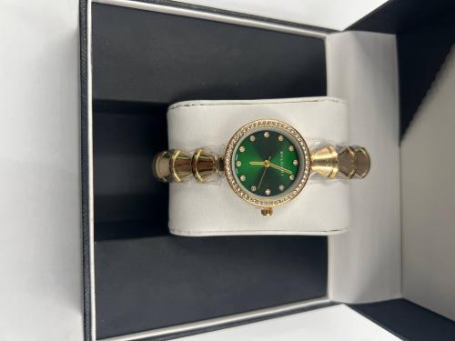 ساعة يد نسائية من ماركة بولغاري (Bvlgari)