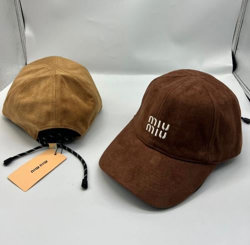 قبعة رجالي من ماركة ميو ميو (Miu Miu)