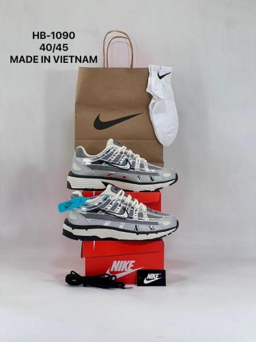 حذاء رجالي من ماركة نايك NIKE