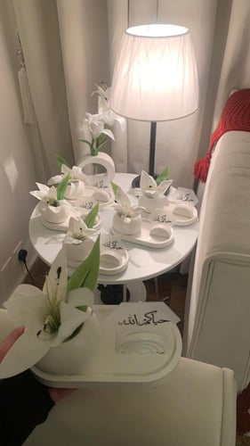 طقم هديه بالاكريلك بالاسم مع ورد او مبخره